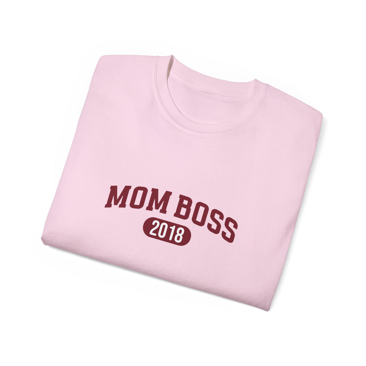 T-Shirt Mom Boss and first names on sleeve