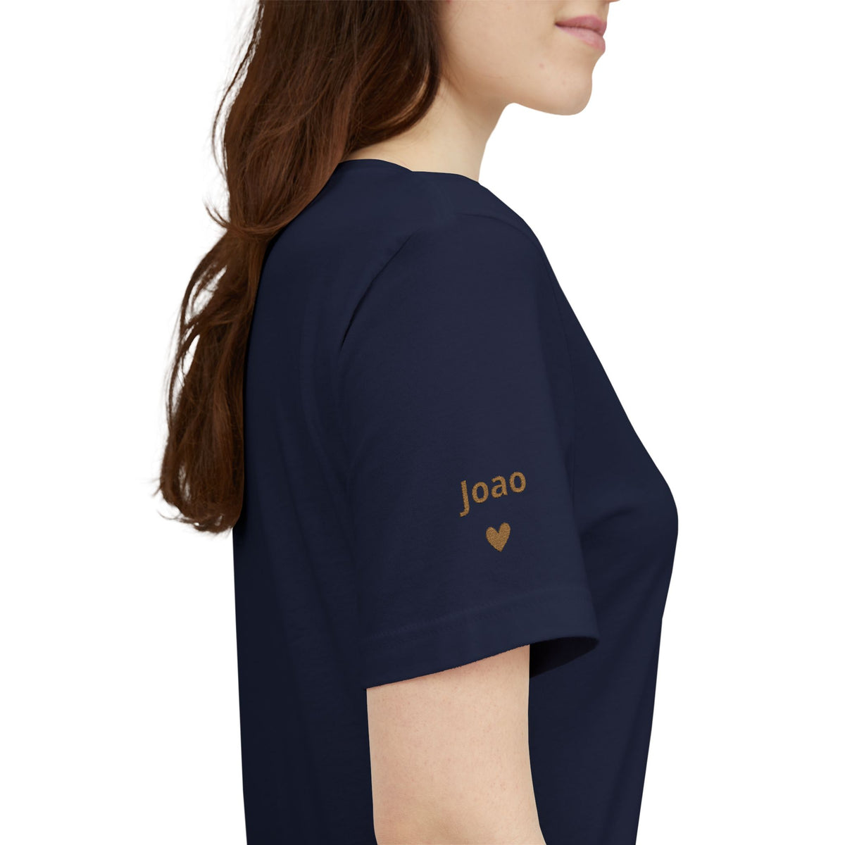 Camiseta Vovó com Data Bordada no Peito e Nomes na Manga
